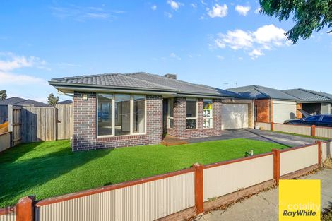Property photo of 4 Cutleaf Crescent Tarneit VIC 3029
