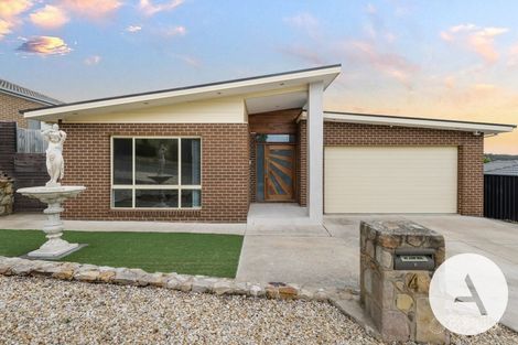 Property photo of 4 Kartinyeri Street Bonner ACT 2914