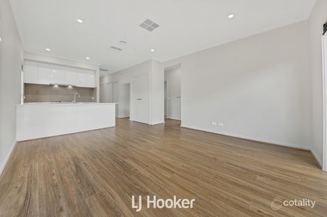 Property photo of 9 Carnelian Circuit Clyde North VIC 3978
