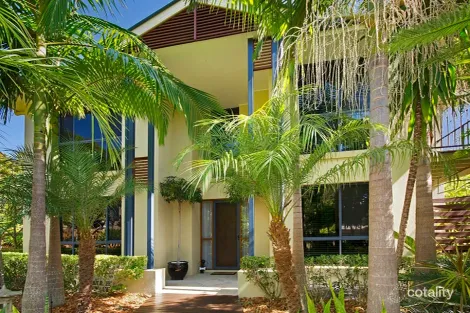 Property photo of 14 Seamist Circuit Coolum Beach QLD 4573