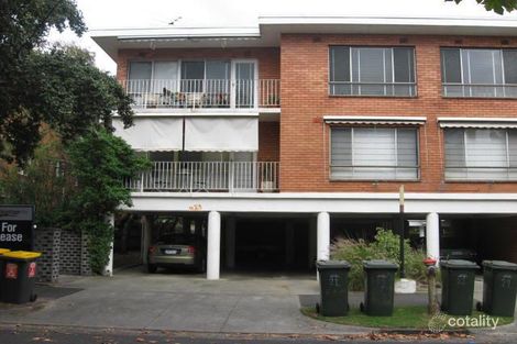 13/21-23 Tiuna Gr, Elwood, VIC 3184