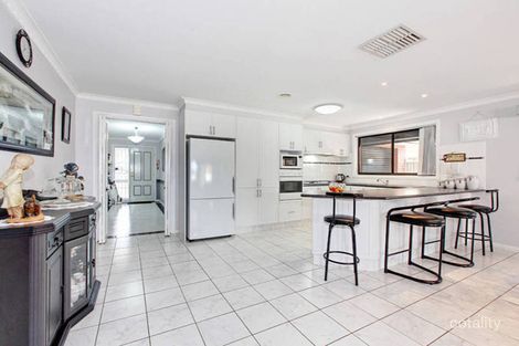 Property photo of 25 Knightsbridge Drive Tarneit VIC 3029