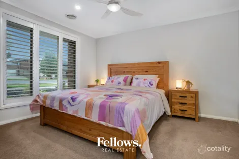 Property photo of 40 Kenneth Road Pakenham VIC 3810