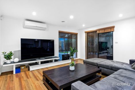Property photo of 19 Tyrell Place Berwick VIC 3806