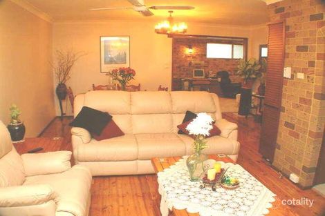 Property photo of 11 Lilydale Avenue Peakhurst NSW 2210