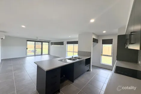 25 Sunlight Dr, Imbil, QLD 4570