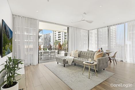 Property photo of 417/8-10 Galloway Street Mascot NSW 2020