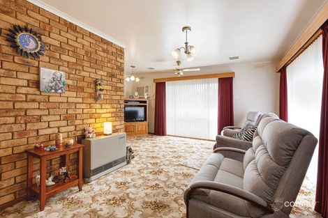 Property photo of 23 Hinkler Avenue Sebastopol VIC 3356