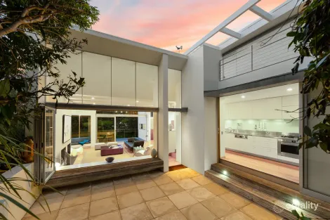 62 THE BULWARK, CASTLECRAG, NSW 2068