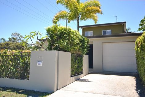 Property photo of 2/23 Hunter Avenue Labrador QLD 4215