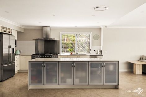 Property photo of 46 Alphitonia Crescent Sunnybank Hills QLD 4109