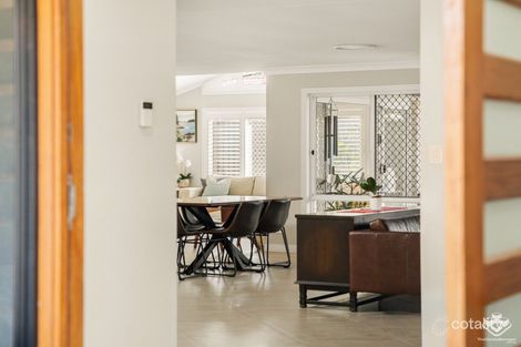 Property photo of 46 Alphitonia Crescent Sunnybank Hills QLD 4109