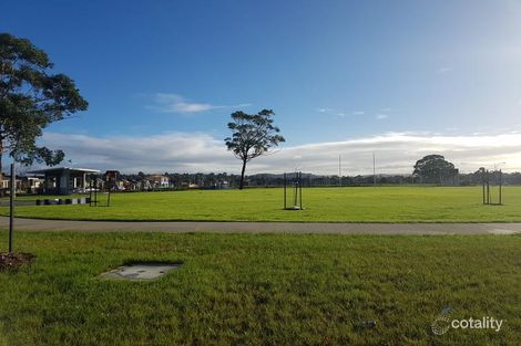 Property photo of 17 Newbury Street Pakenham VIC 3810