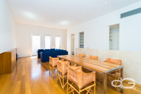 30d Mouat St, Fremantle, WA 6160