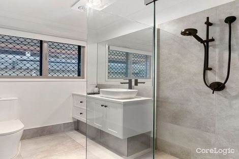 Property photo of 1/23 Victor Avenue Paradise Point QLD 4216