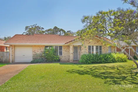 40 Grassmere Way, Port Macquarie, NSW 2444