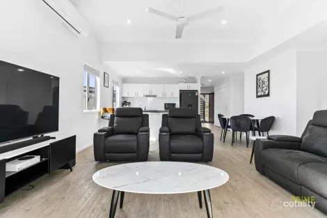 Property photo of 13/1 Links Court Urraween QLD 4655