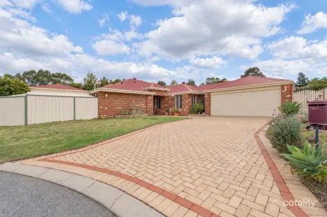 4 Purdy Ct, Seville Grove, WA 6112
