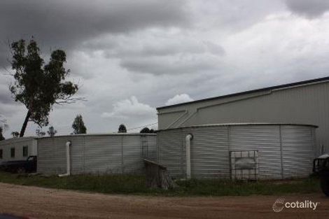 Property photo of 76 Big John Road Emerald QLD 4720