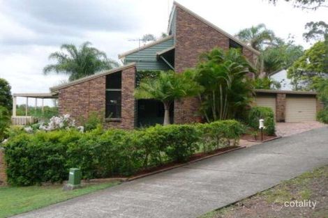 4 Yanum Pl, Chapel Hill, QLD 4069