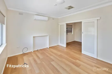 Property photo of 1 Killara Avenue Mount Austin NSW 2650