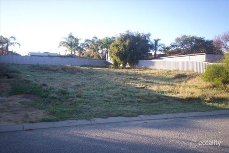 Property photo of 4 Meadow Place Hocking WA 6065