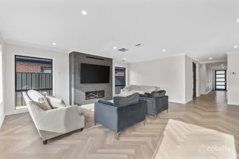 Property photo of 38 Scaffidi Way Wollert VIC 3750