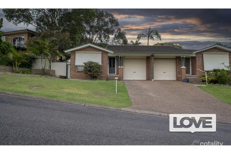 1/2 Lipton Cl, Woodrising, NSW 2284