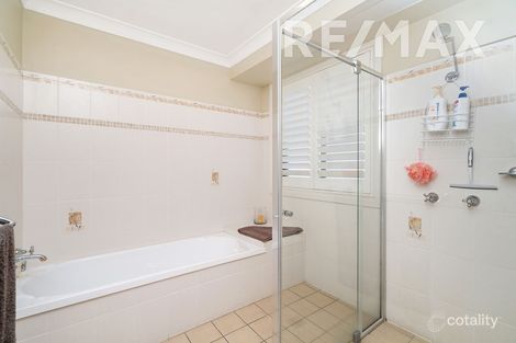 Property photo of 74 Brooklyn Drive Bourkelands NSW 2650