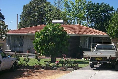 15 Kyarra St, Innaloo, WA 6018