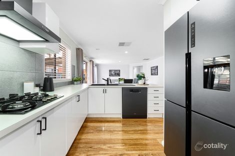 Property photo of 20 Chatswood Drive Narre Warren South VIC 3805