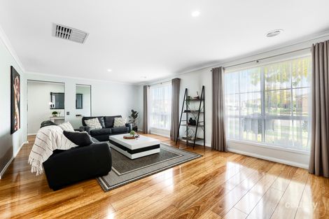 Property photo of 20 Chatswood Drive Narre Warren South VIC 3805