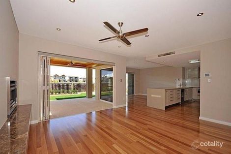 Property photo of 16 Tahiti Lane Hillarys WA 6025