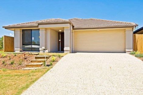 13 Coalstoun Crsg, Waterford, QLD 4133