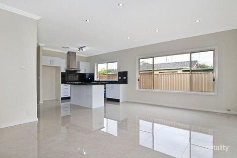 Property photo of 36C Reynolds Street Toongabbie NSW 2146