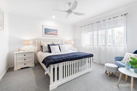 Property photo of 31/35 Sickle Avenue Hope Island QLD 4212