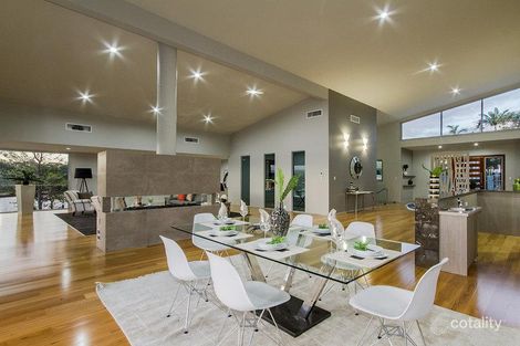 Property photo of 28 Chindrina Street Hope Island QLD 4212
