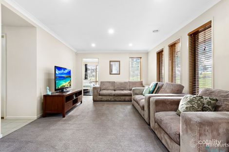 Property photo of 33 Carinya Crescent South Morang VIC 3752
