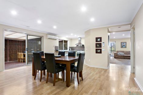 Property photo of 33 Carinya Crescent South Morang VIC 3752