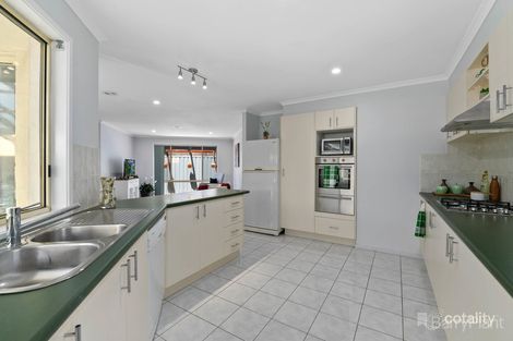 Property photo of 54 Kershaw Drive Narre Warren South VIC 3805