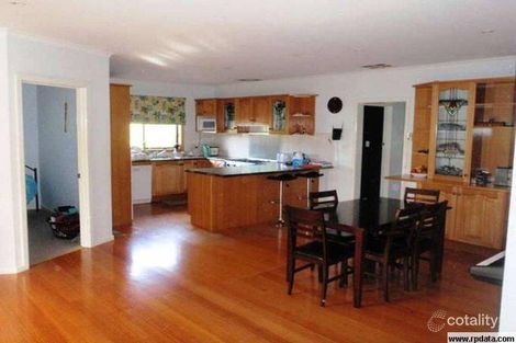 Property photo of 30 Mount Pleasant Drive Mount Waverley VIC 3149
