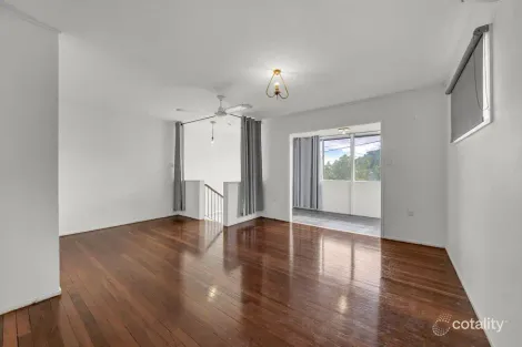 Property photo of 24 Briggs Road Eastern Heights QLD 4305