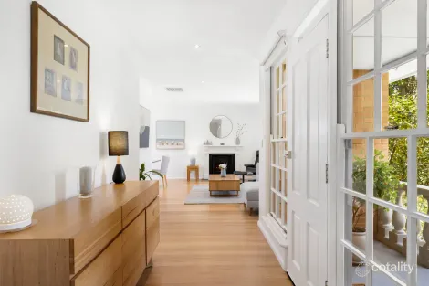 Property photo of 12 Nethercote Drive Mount Waverley VIC 3149