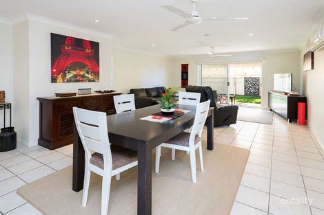 Property photo of 1/29 Thornleigh Crescent Varsity Lakes QLD 4227