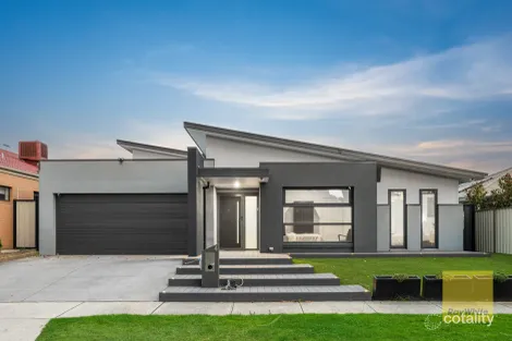 4 Goldsborough Rd, Truganina, VIC 3029