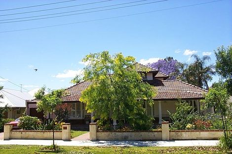 Property photo of 12 Ardross Crescent Menora WA 6050