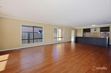 Property photo of 4 Bradshaw Avenue Craigieburn VIC 3064