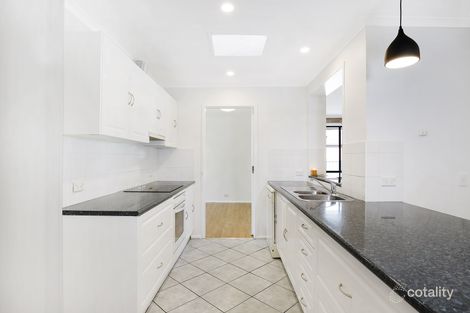 Property photo of 8 Whimbrel Avenue Berkeley NSW 2506