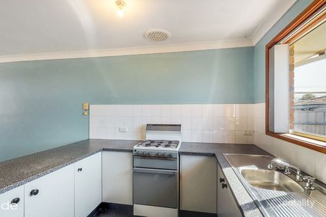 Property photo of 2A/4 Cromdale Parade Maryland NSW 2287
