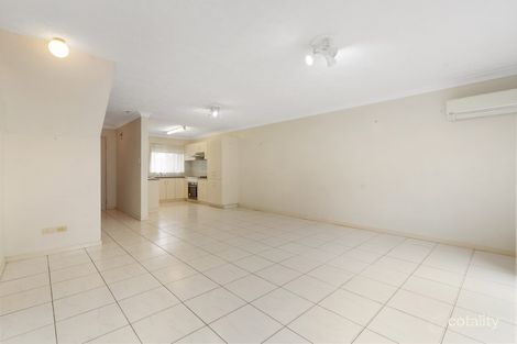 Property photo of 2/111 Chester Road Annerley QLD 4103